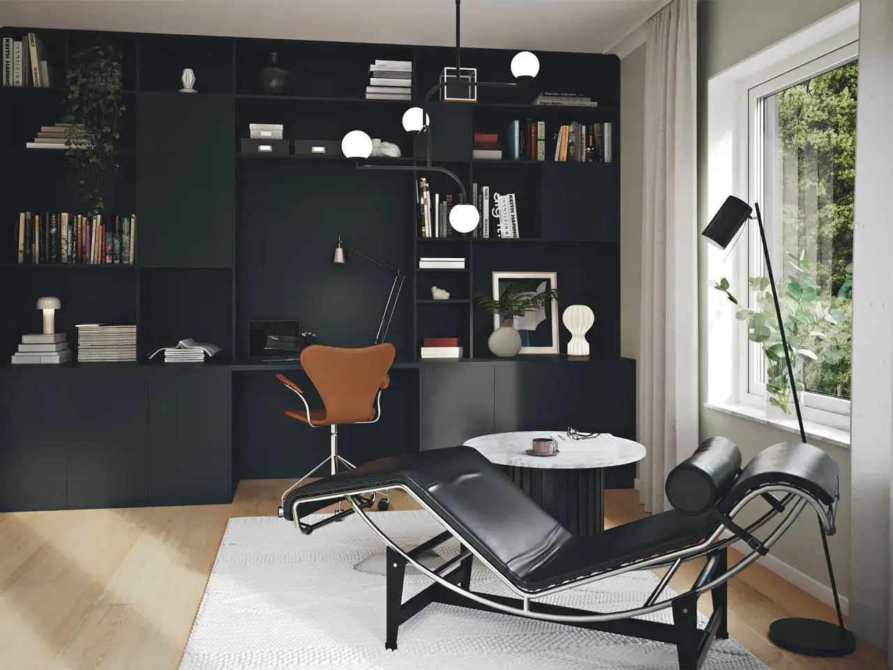 Modernt arbetsrum med svarta bokhyllor, en orange kontorsstol och en svart divan. Perfekt arbetsrum inspiration f&ouml;r en stilmedveten hemmakontorsinredning.